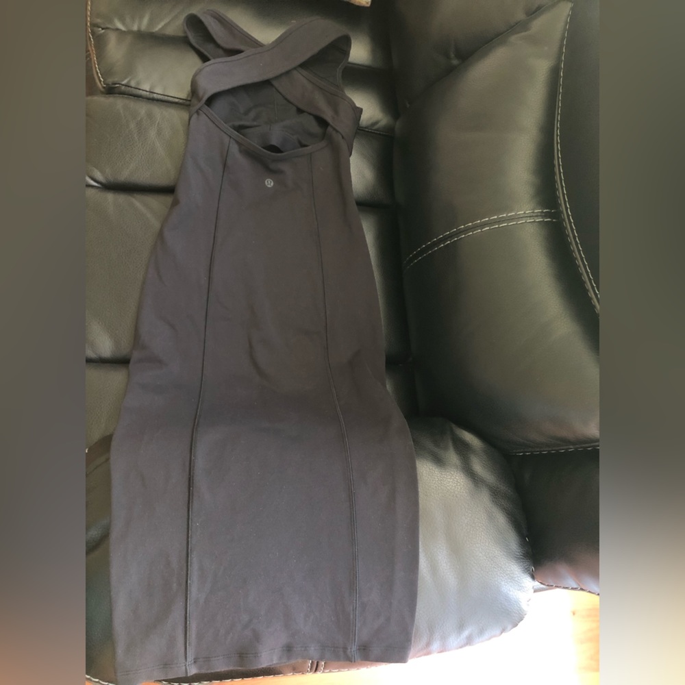 Lululemon Picnic Play Dress Black Second Release with Logo on back Size 2 EUC - Picture 5 of 10